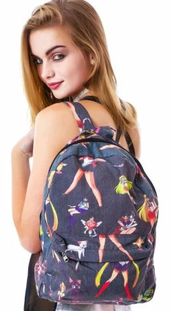 O Mighty Moon Prism Power Sailor Mewn Backpack